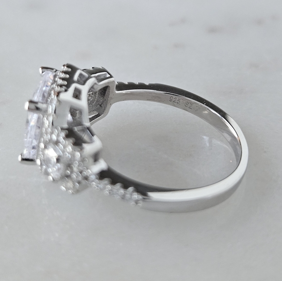 Cushion Cut Gemstone Ring, size 7, 925 Sterling Silver Charmed Aroma - Picture 2 of 8